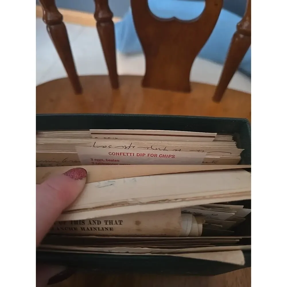 Vtg Handwritten Cut Out Granny Classic Retro Recipe‎ Card Holder Recipe Box